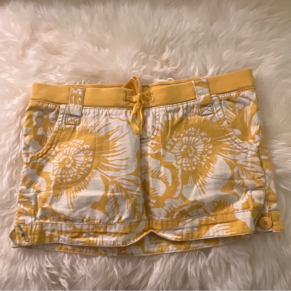 Yellow and white mini skirt by Mossimo Supply Co. size 3